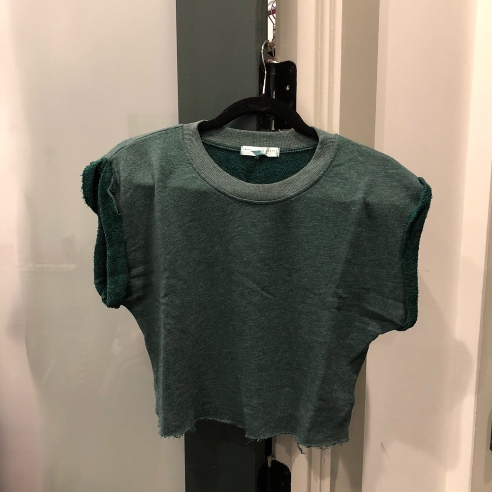 Urban Outfitters Kelly Green Short sleeve Crop